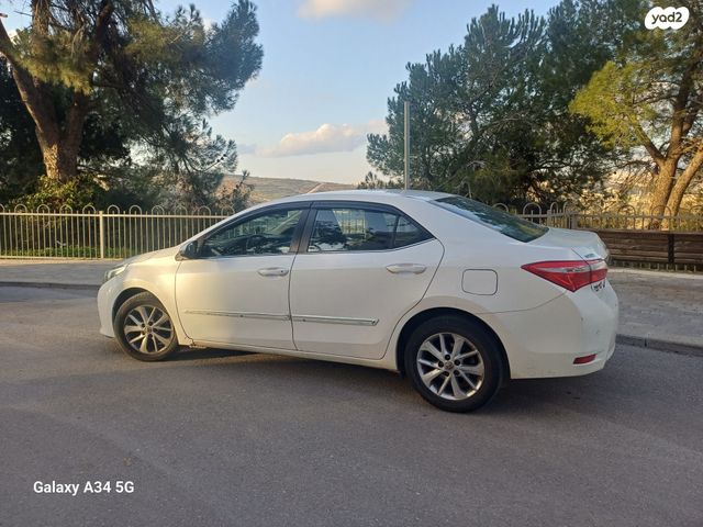 מודעת רכב טויוטה קורולה