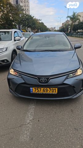 טויוטה קורולה