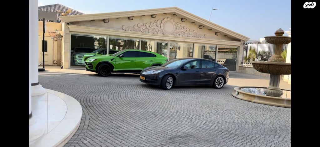 מודעת רכב טסלה מודל 3