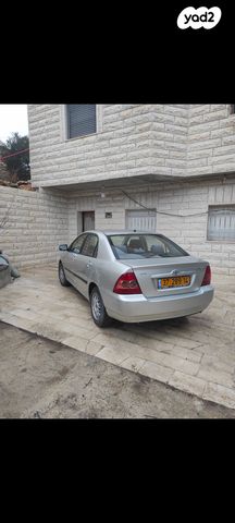 טויוטה קורולה