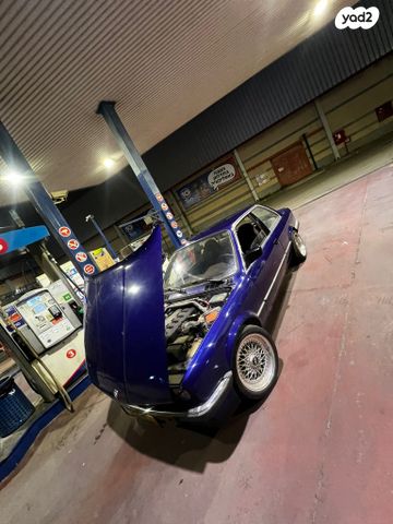 מודעת רכב ב מ וו סדרה 3