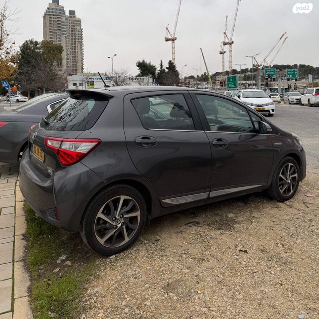 מודעת רכב טויוטה יאריס