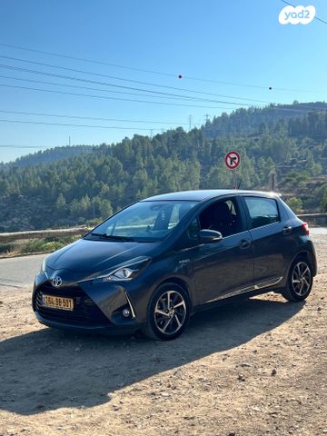 טויוטה יאריס