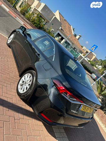 טויוטה קורולה