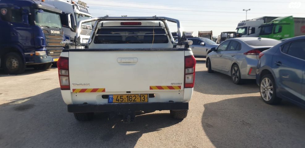 מודעת רכב איסוזו די-מקס 2