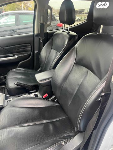 מיצובישי טרייטון / L200