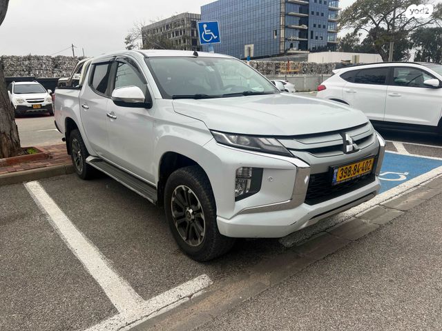 מיצובישי טרייטון / L200