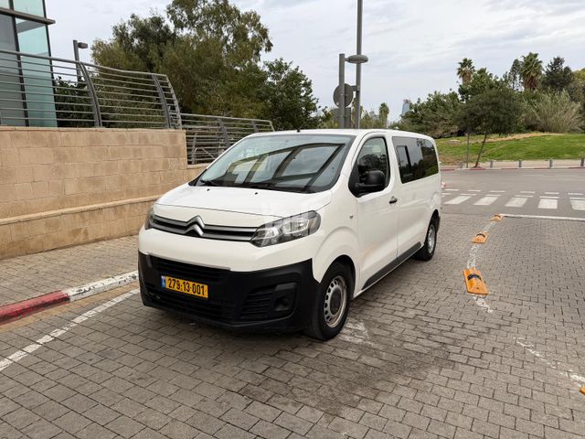 מודעת רכב סיטרואן ג'אמפי