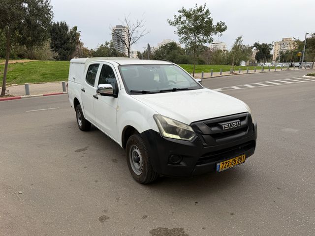 מודעת רכב איסוזו די-מקס 3