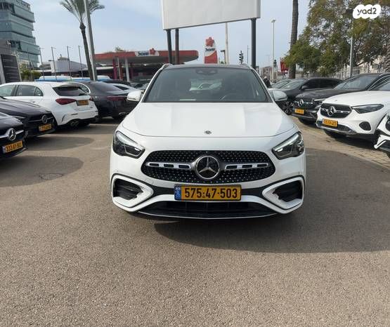 מודעת רכב מרצדס-בנץ GLA