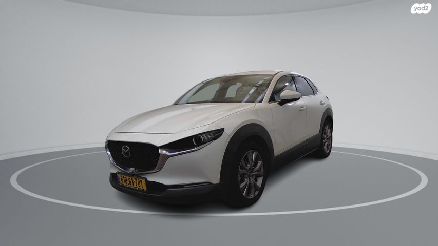 מודעת רכב מאזדה CX-30