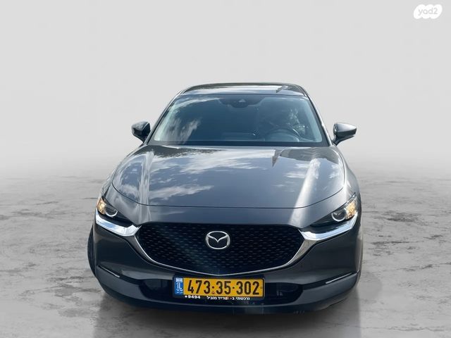 מודעת רכב מאזדה CX-30