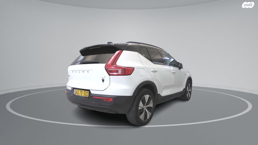 וולוו XC40