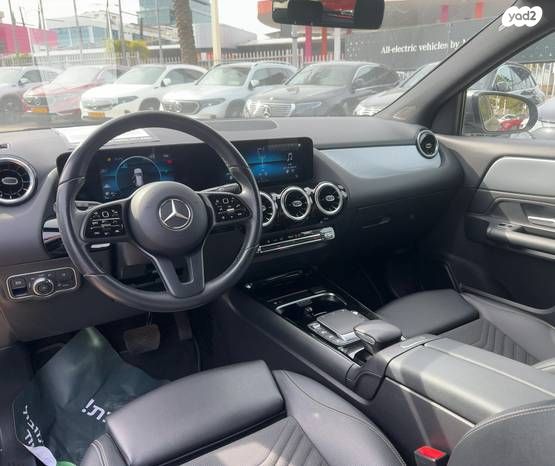 מרצדס-בנץ GLA