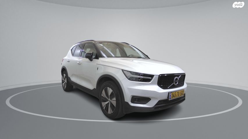 וולוו XC40