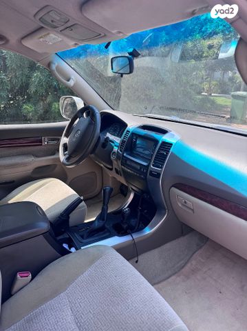 טויוטה לנד קרוזר