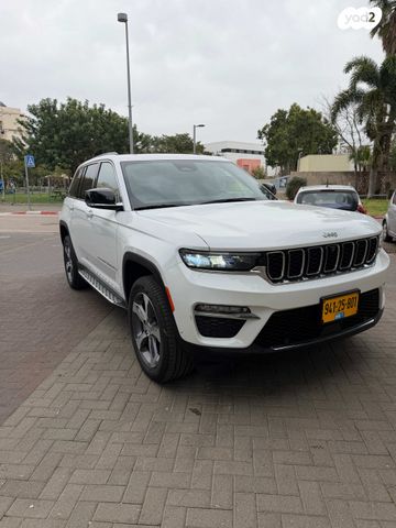 מודעת רכב ג'יפ גרנד צ'ירוקי