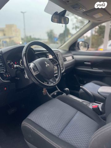 מיצובישי אאוטלנדר