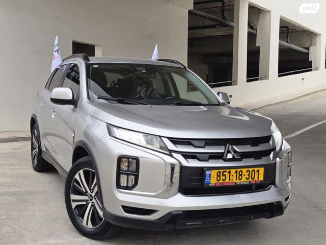 מודעת רכב מיצובישי ASX