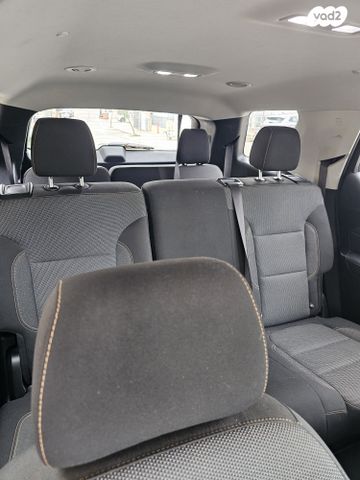 שברולט טראוורס