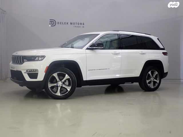 מודעת רכב ג'יפ גרנד צ'ירוקי