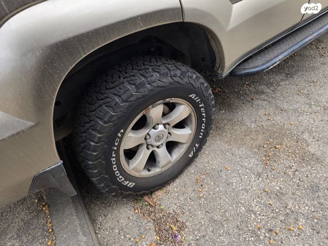 טויוטה לנד קרוזר