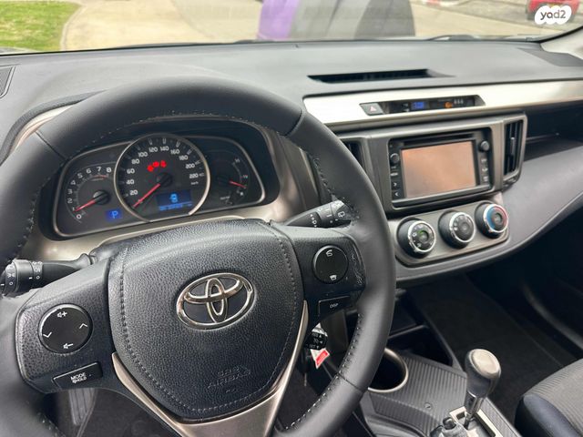 מודעת רכב טויוטה RAV4