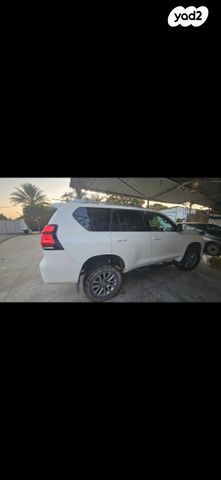 טויוטה לנד קרוזר