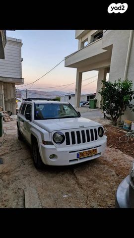 מודעת רכב ג'יפ פטריוט