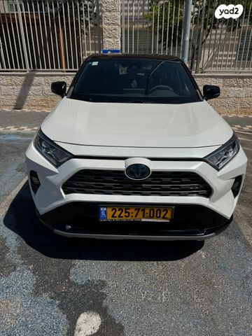 טויוטה RAV4