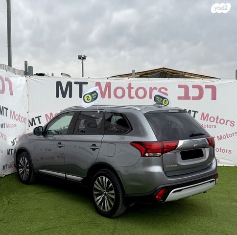 מיצובישי אאוטלנדר