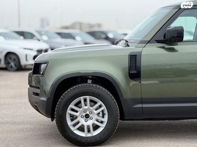 לנד רובר דיפנדר