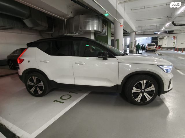 וולוו XC40