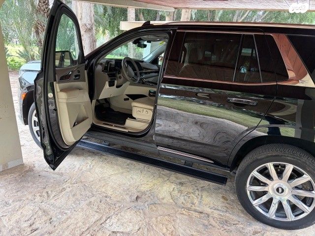 קאדילק אסקלייד