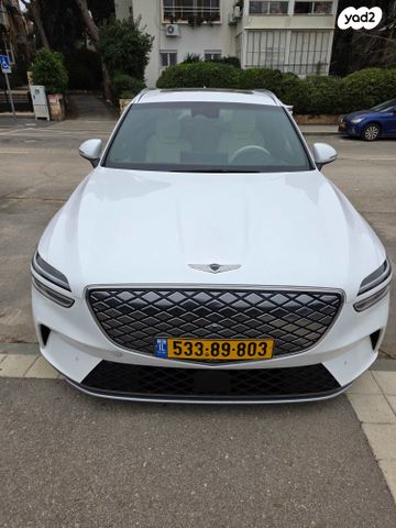 מודעת רכב ג'נסיס GV70