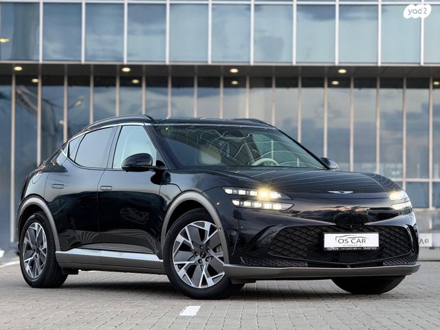 מודעת רכב ג'נסיס GV60