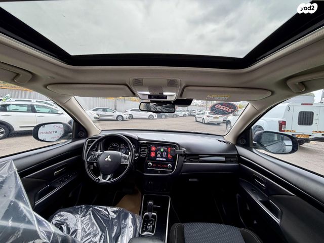 מיצובישי אאוטלנדר