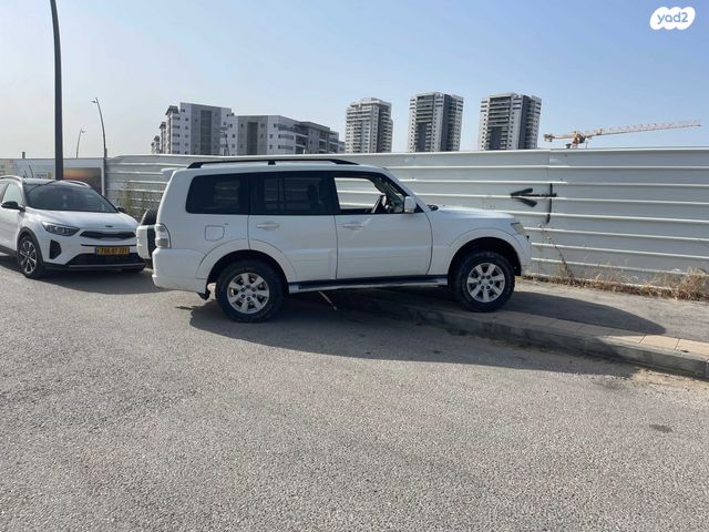 מיצובישי פג'רו