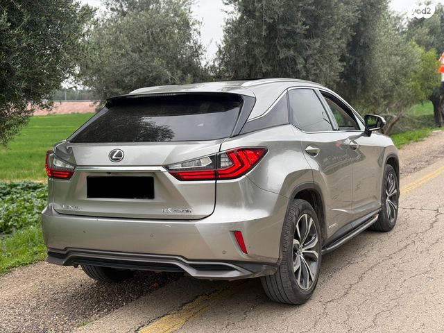 לקסוס RX