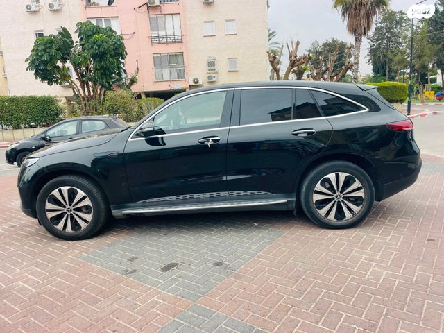 מודעת רכב מרצדס-בנץ EQC