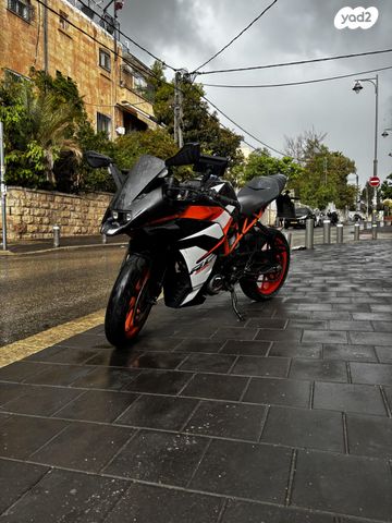 מודעת רכב KTM SuperSport RC 390