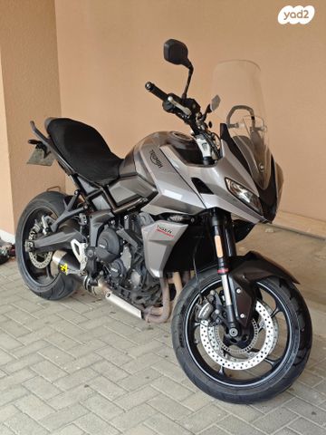 מודעת רכב טריומף Tiger 660