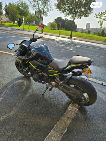 קאוואסאקי Z900