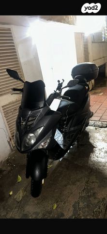 מודעת רכב סאן יאנג ג'וי רייד 200