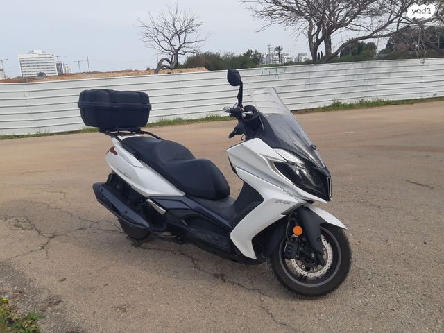 מודעת רכב קימקו דאון-טאון 250ABS