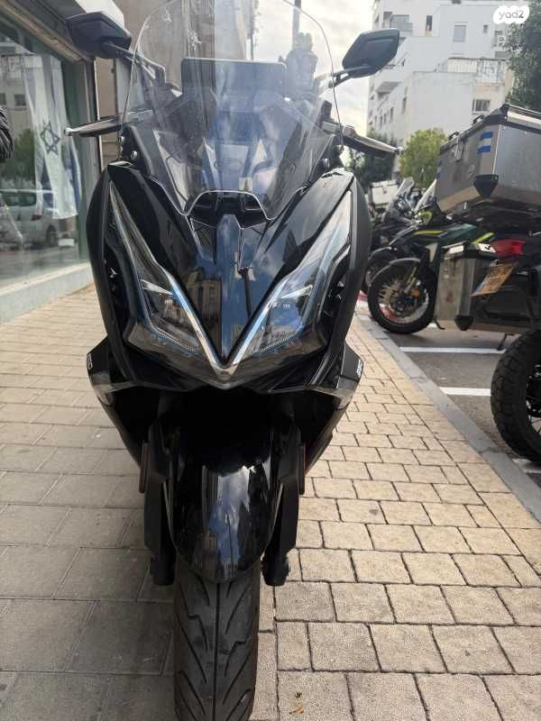 קימקו דאון-טאון 350