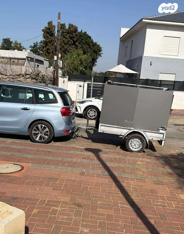 מודעת רכב נגרר (קראוון נגרר)