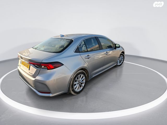 טויוטה קורולה