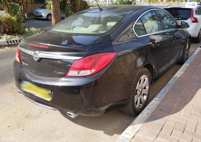 מודעת רכב אופל אינסיגניה