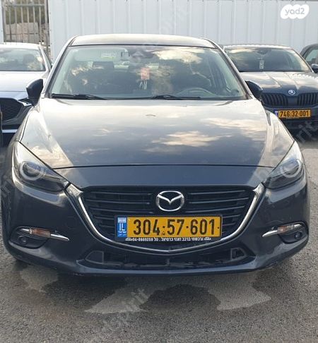 מודעת רכב מאזדה 3